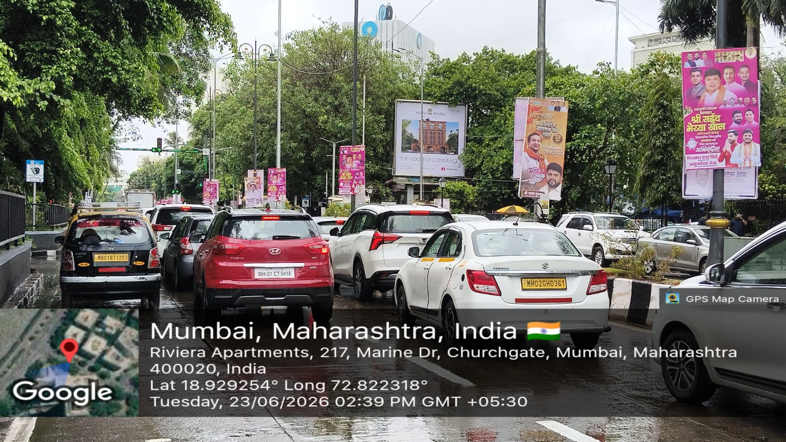 Nariman Point hoarding on Marine Drive
